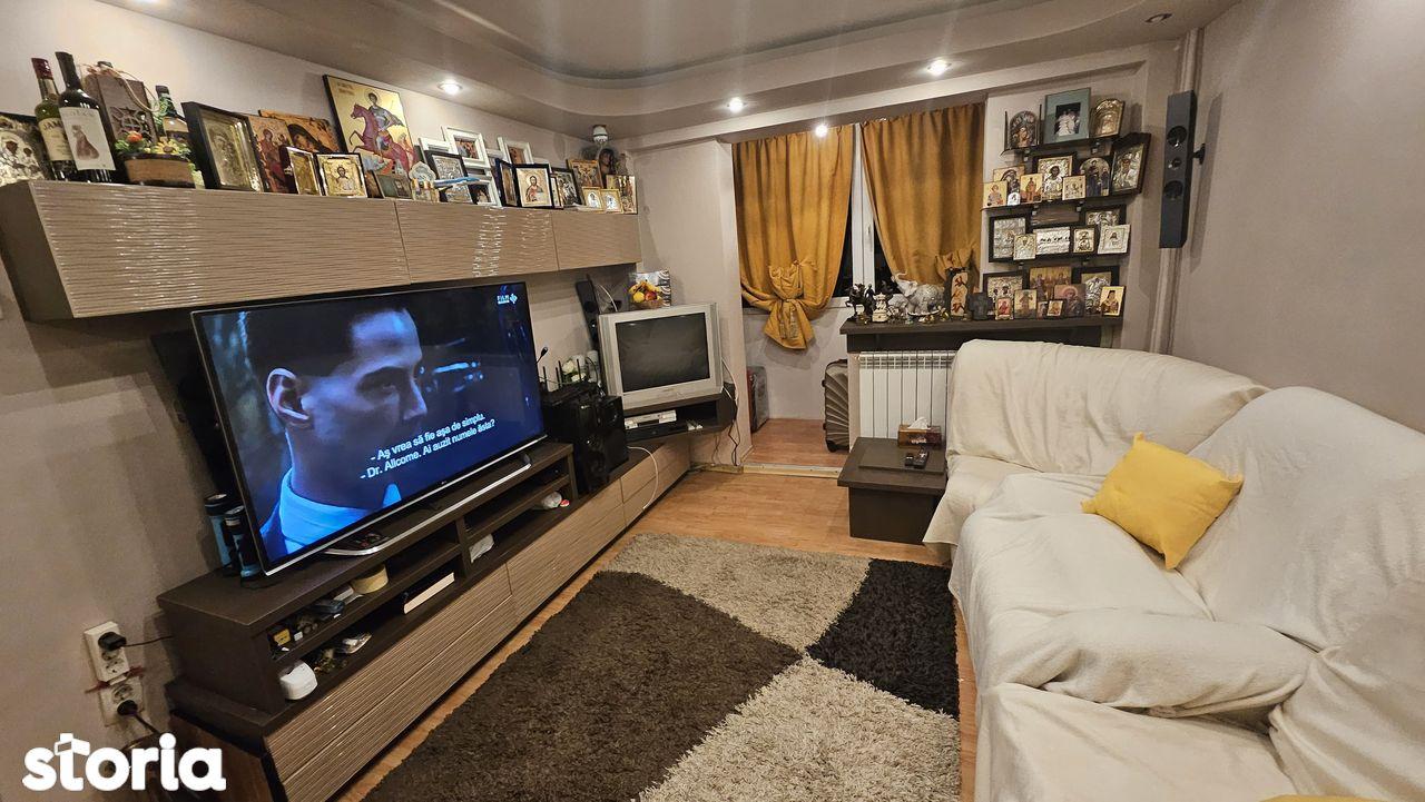 Vand Apartament 2 camere confort 2 decomandat,renovat, zona Lacul Tei