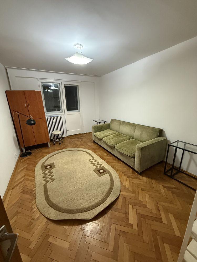 Inchiriez apartament drumul taberei