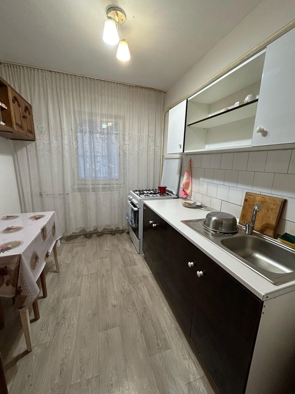 Proprietar inchiriez apartament 2 camere mobilat/utilat | Disponibil imediat - imagine 1