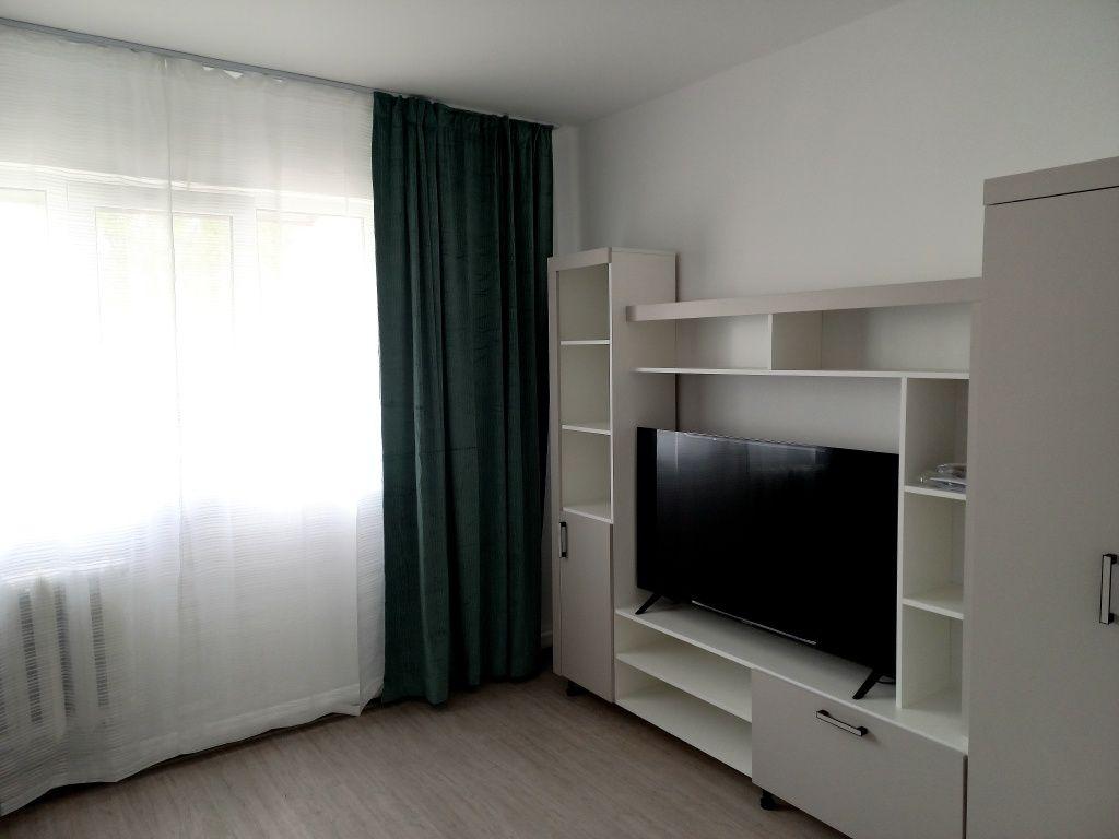 Inchiriez camera camin/garsoniera