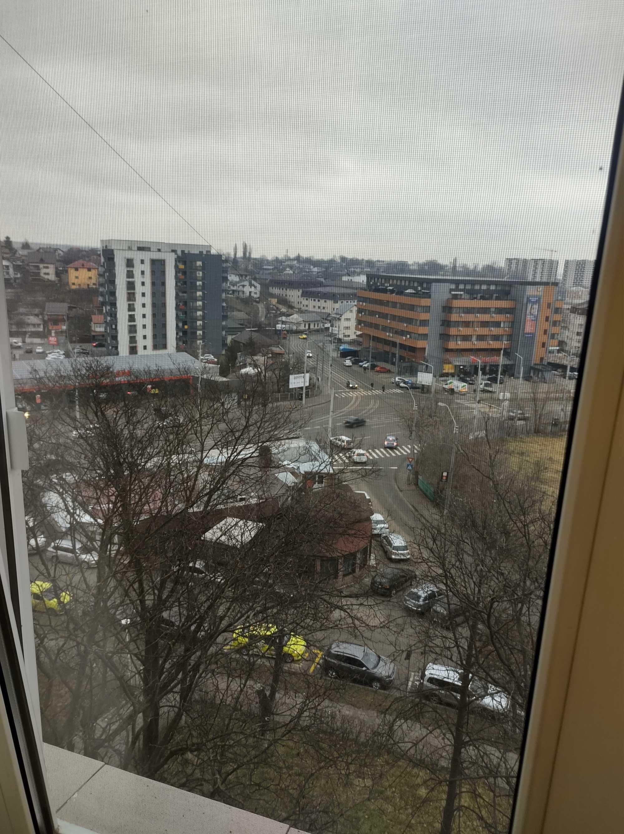 Închiriez garsonieră - imagine 1