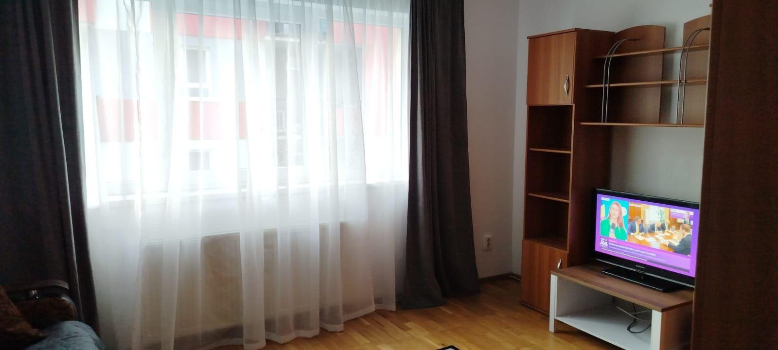 Persoana fizică inchiriez apartament 2 camere