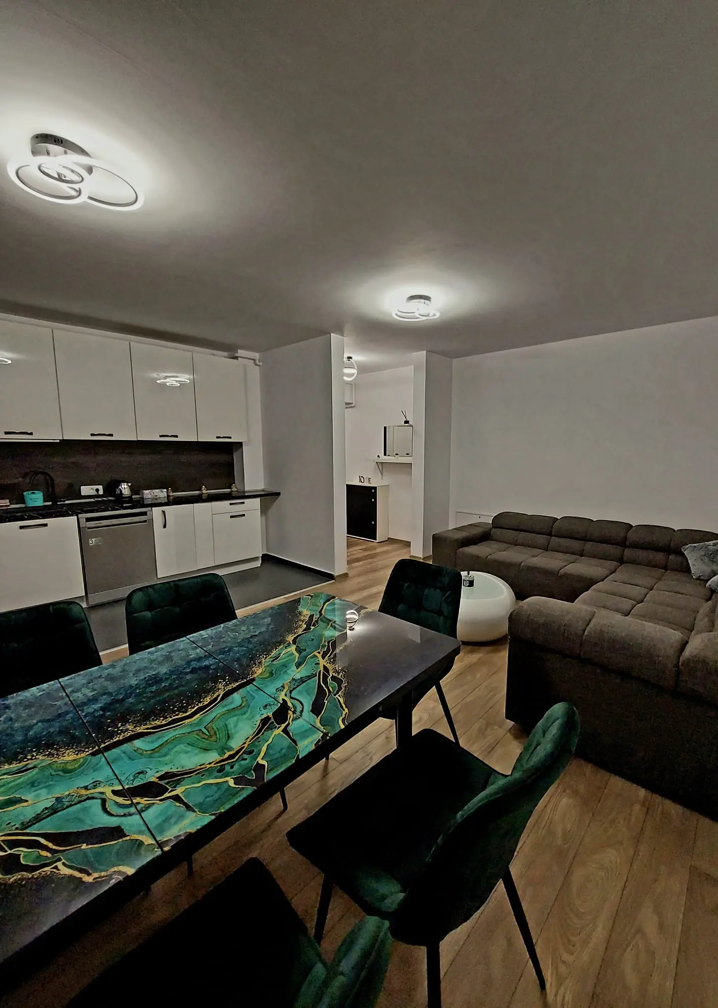 închiriere apartament modern