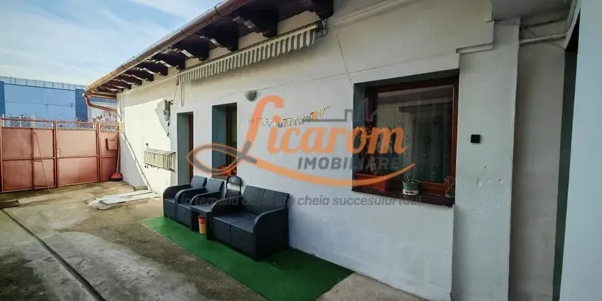 Casa de vanzare pret usor negociabil