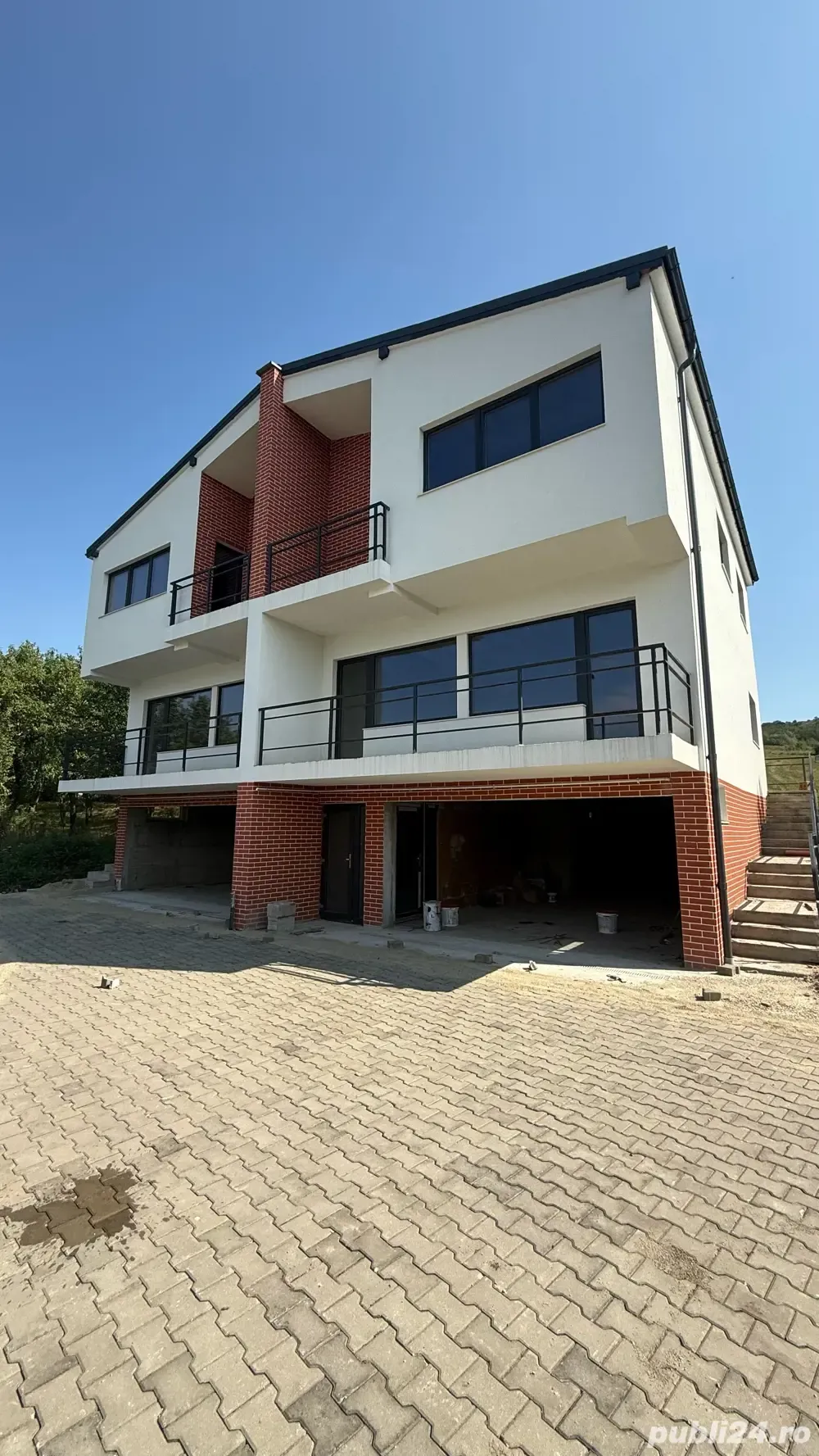 vand case individuale tip duplex  cu CF si utilitati