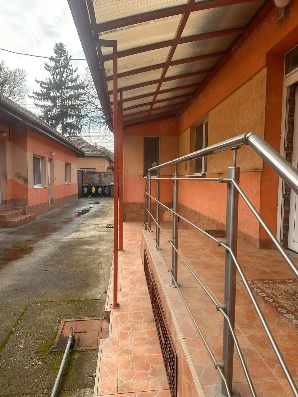 De vânzare casă spațioasă cu teren generos   ideală pentru familie