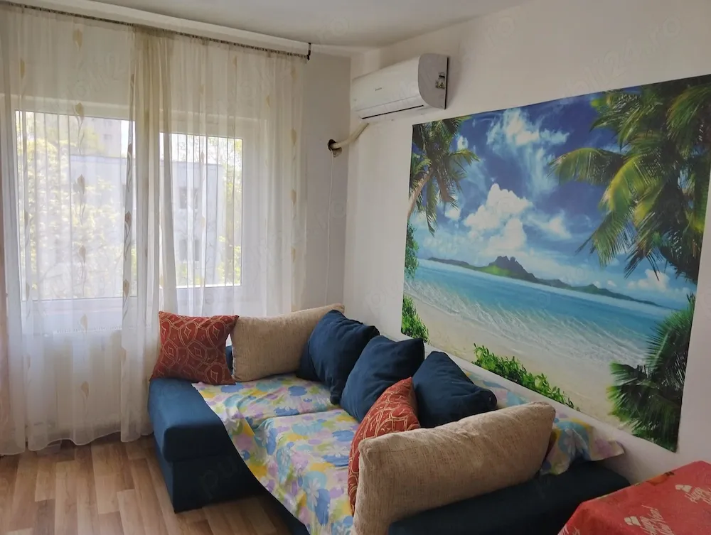 Inchiriez apartament 3 camere - imagine 1