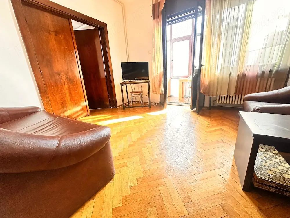 2 camere lahovari 600 euro