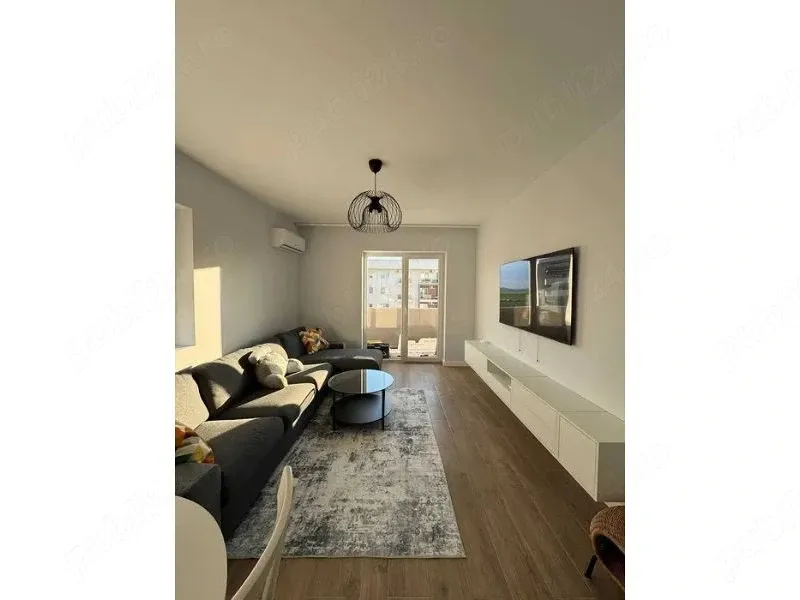 Apartament 3 camere  Prima închiriere   Parcare inclusă