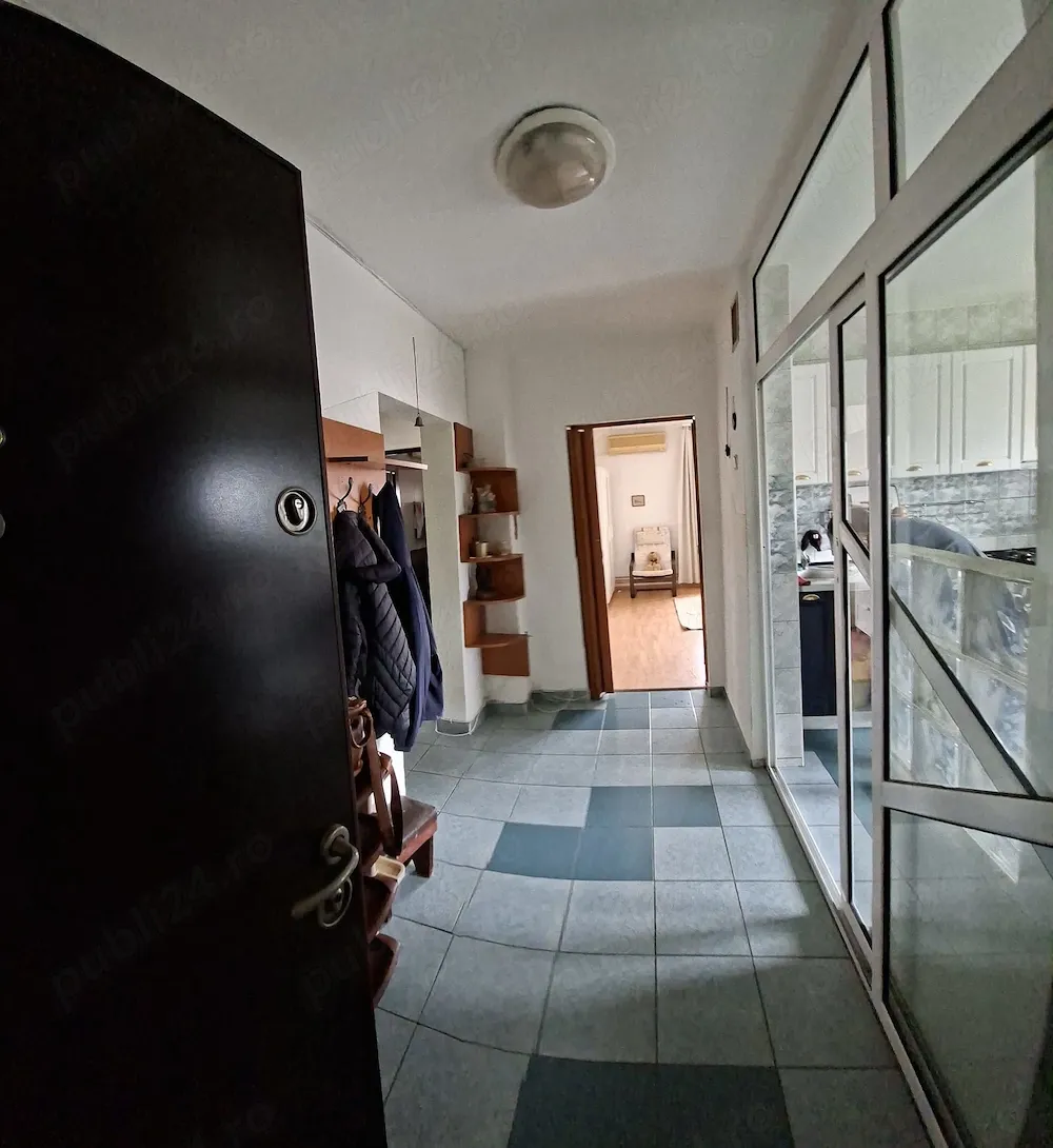 De vanzare apartament 3 camere 75mp vizavi de Prosper