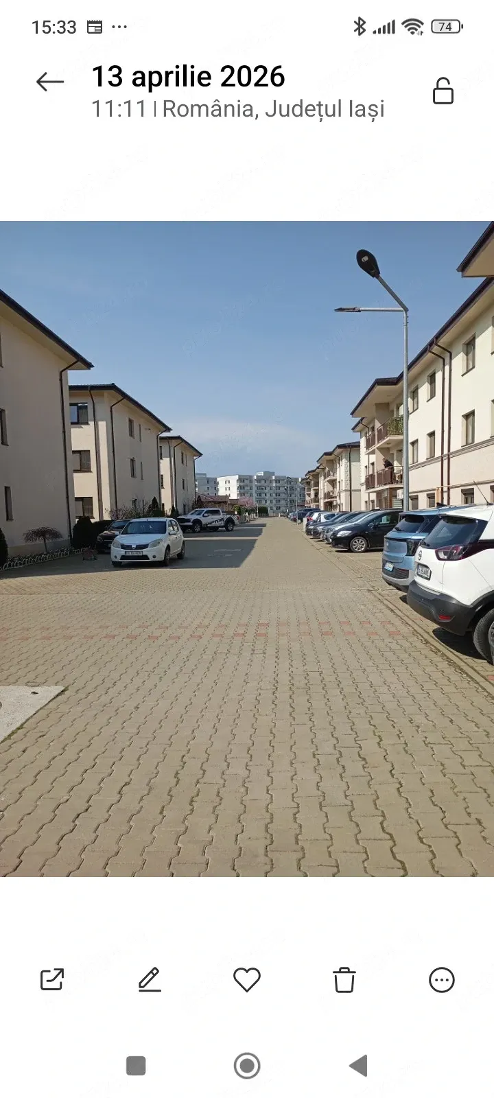 Vand apartament cu doua camere