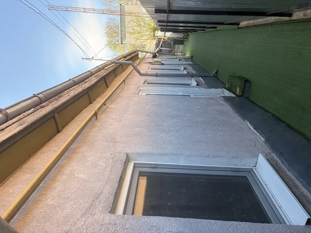 Casa batranesca de vanzare - imagine 1