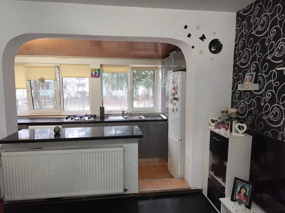 Apartament vanzare 3 camere, Cornisa Bistritei - DIRECT PROPRIETAR - imagine 1