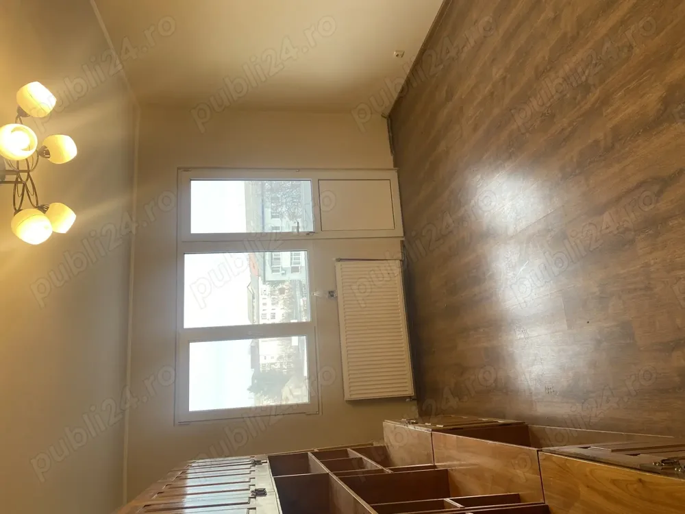Vand apartament 3 camere decomndate