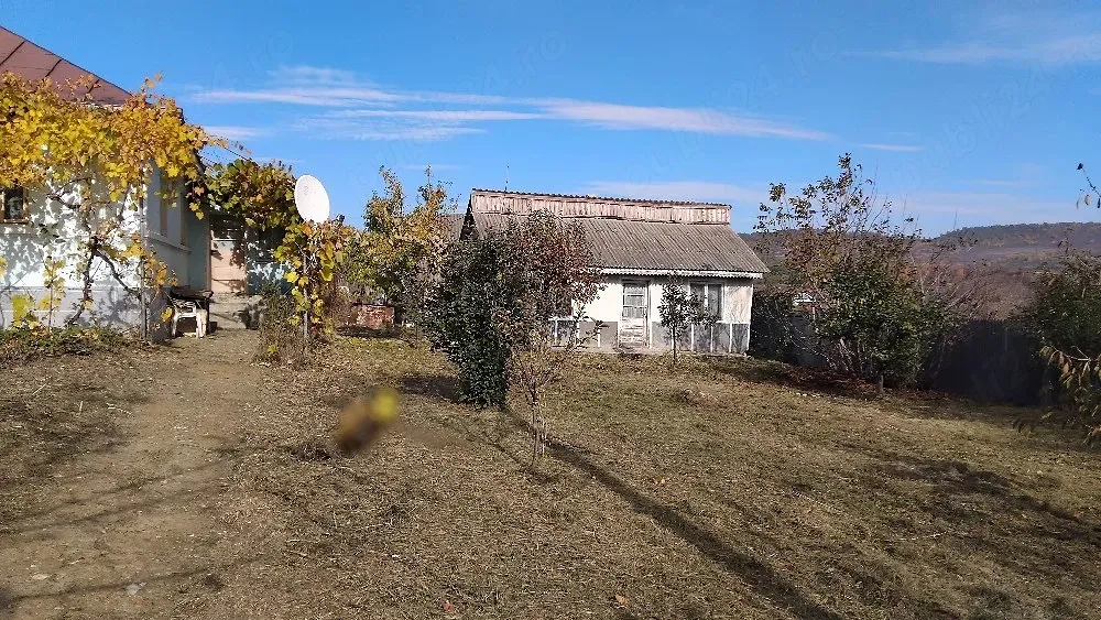 proprietar vând casa odobesti bacau 24km de oras