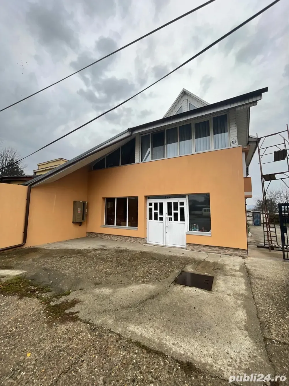 Casa de vanzare
