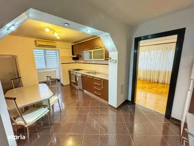 Închiriez apartament cu 2 camere