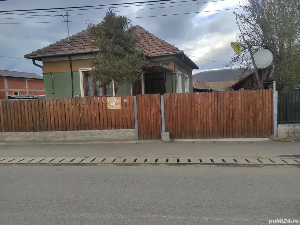 Casă de vânzare Gilău, jud. Cluj, strada Republicii,   eur 140 000, negociabil - imagine 1