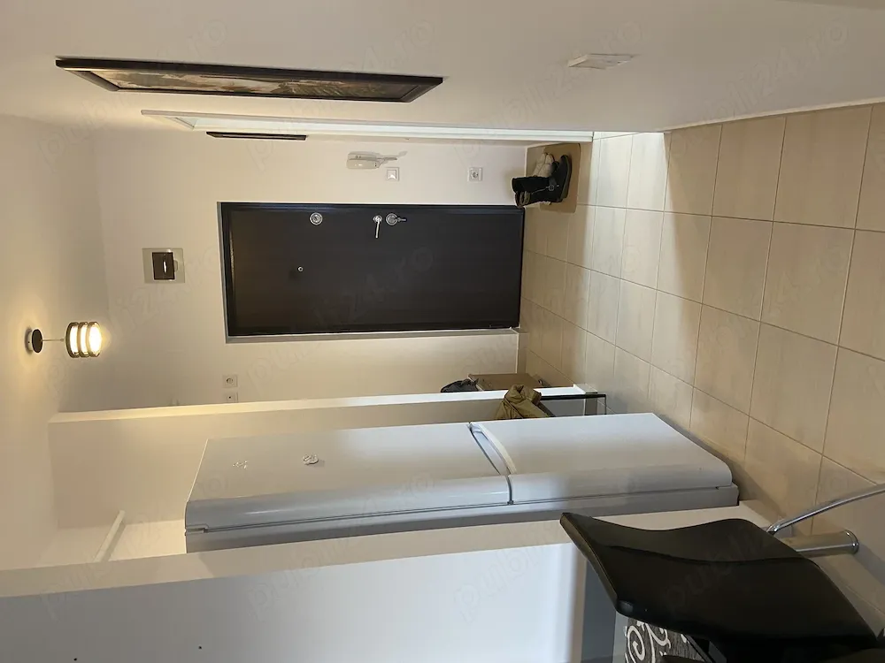 Vând apartament 1 camera ,bucătărie și baie situat în Selimbar Jud Sibiu - imagine 1
