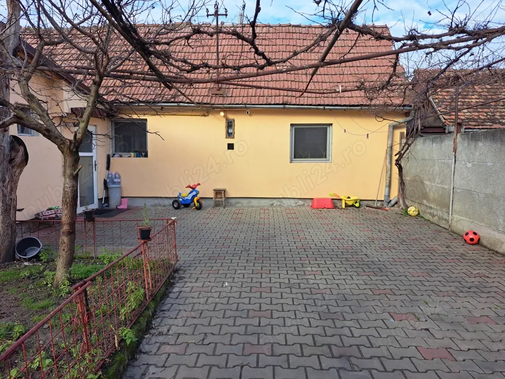 Vand casa in Sibiu zona Lupeni