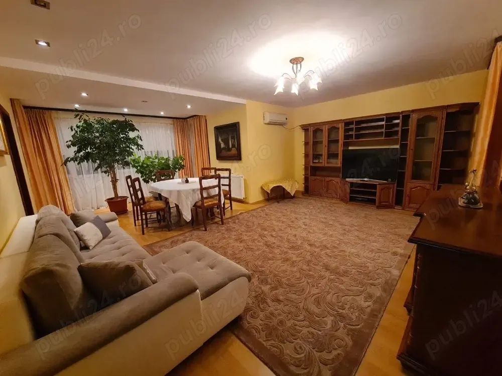 Inchiriez apartament 3 camere Zamca Suceava cu garaj subteran+loc parcare