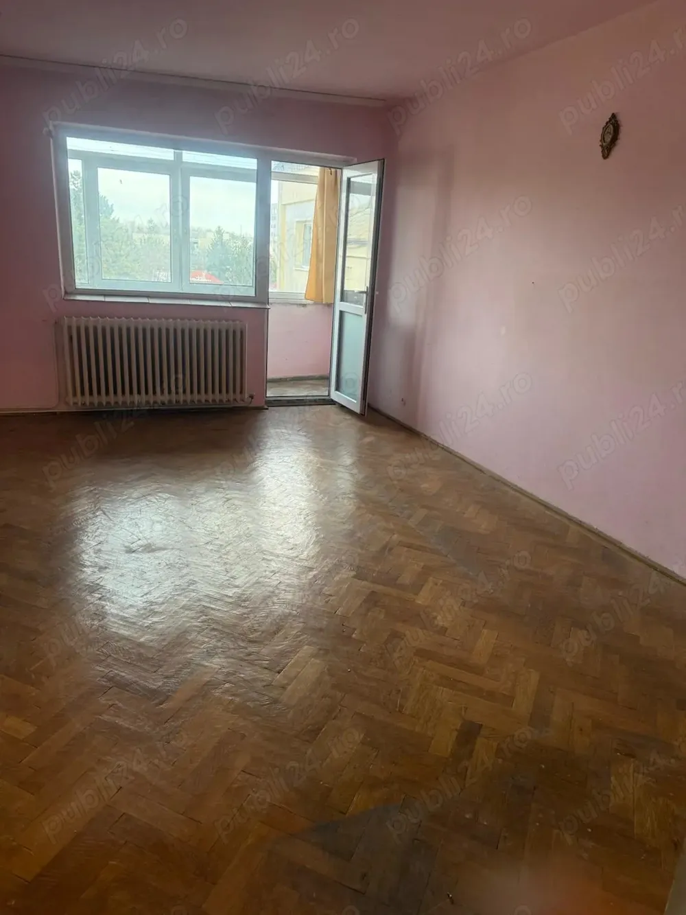 Vind apartament 3 camere - imagine 1