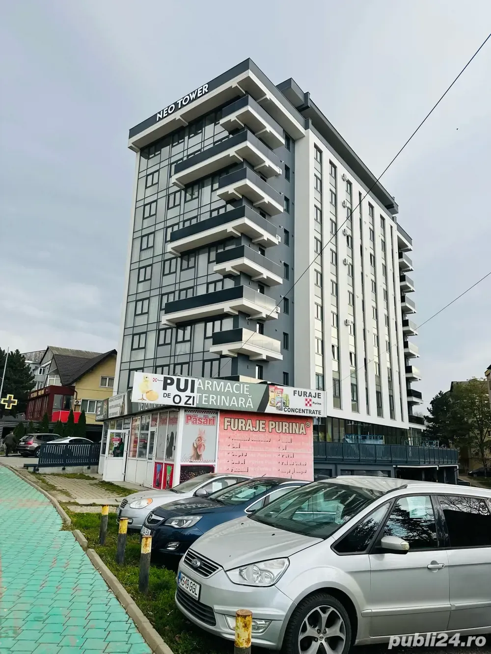 Vand apartament 3 camere Burdujeni, langa pizzeria For You - imagine 1
