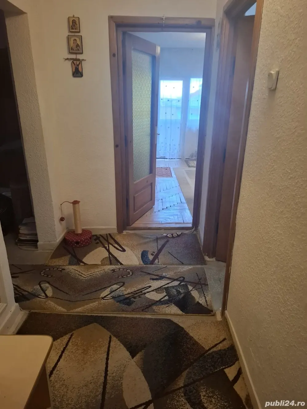 Vand apartament 3camere decomandat Obcini - imagine 1