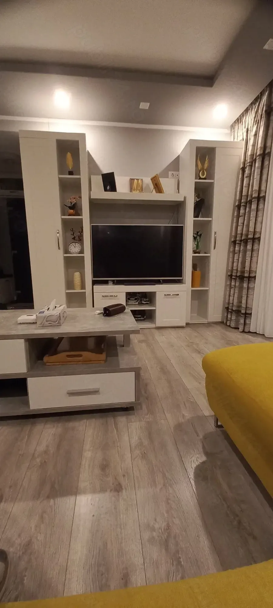 Proprietar vând apartament cu 4 camere Mărășești, Suceava - imagine 1