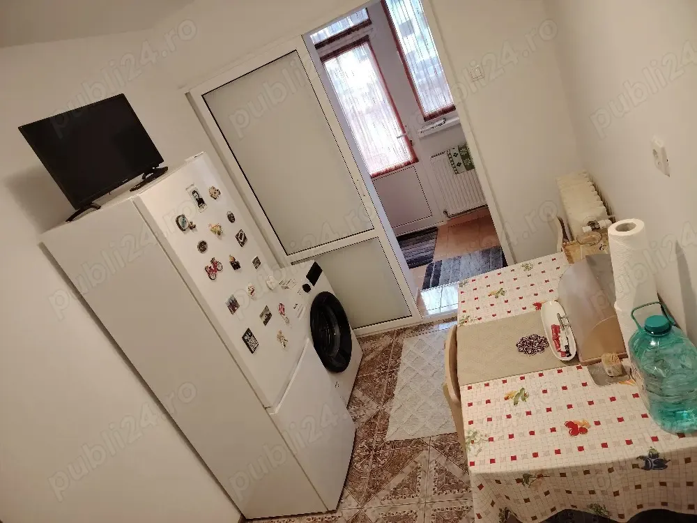 proprietar inchiriez apartament - imagine 1