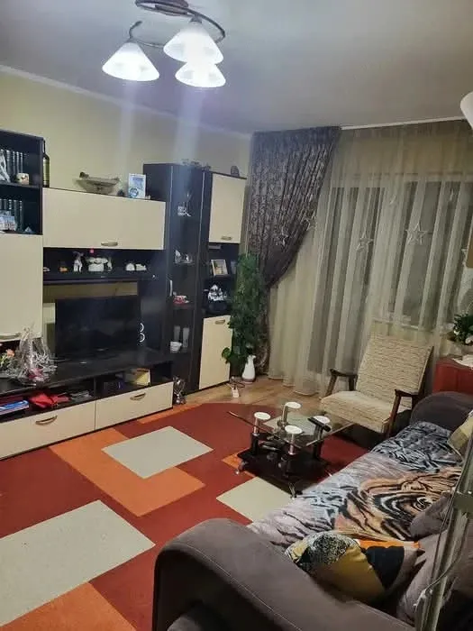 Apartament cu 2 camere, Primăverii - imagine 1