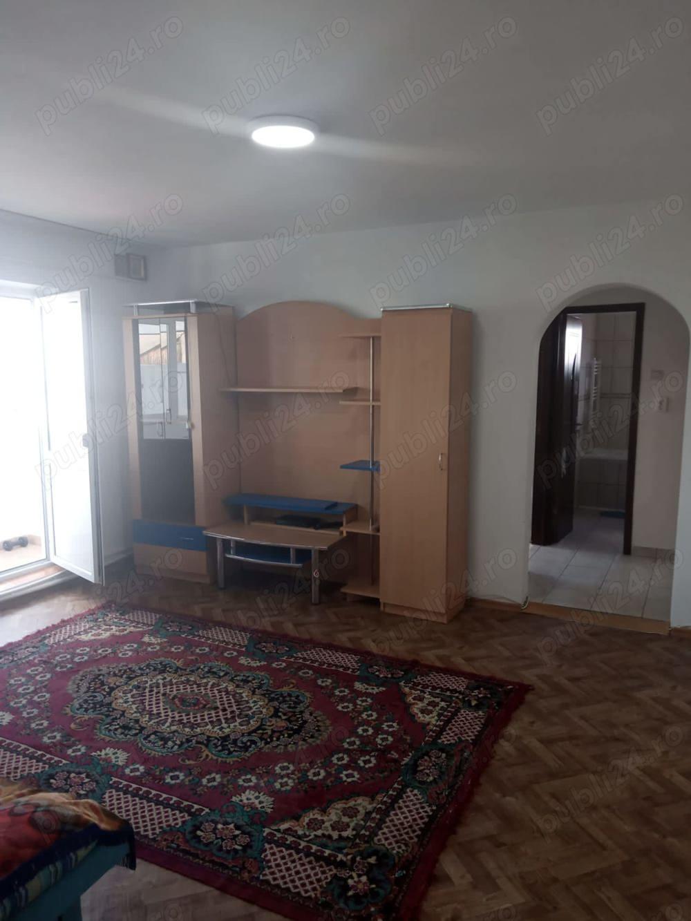 Vand apartament 2 camere, zona STADION
