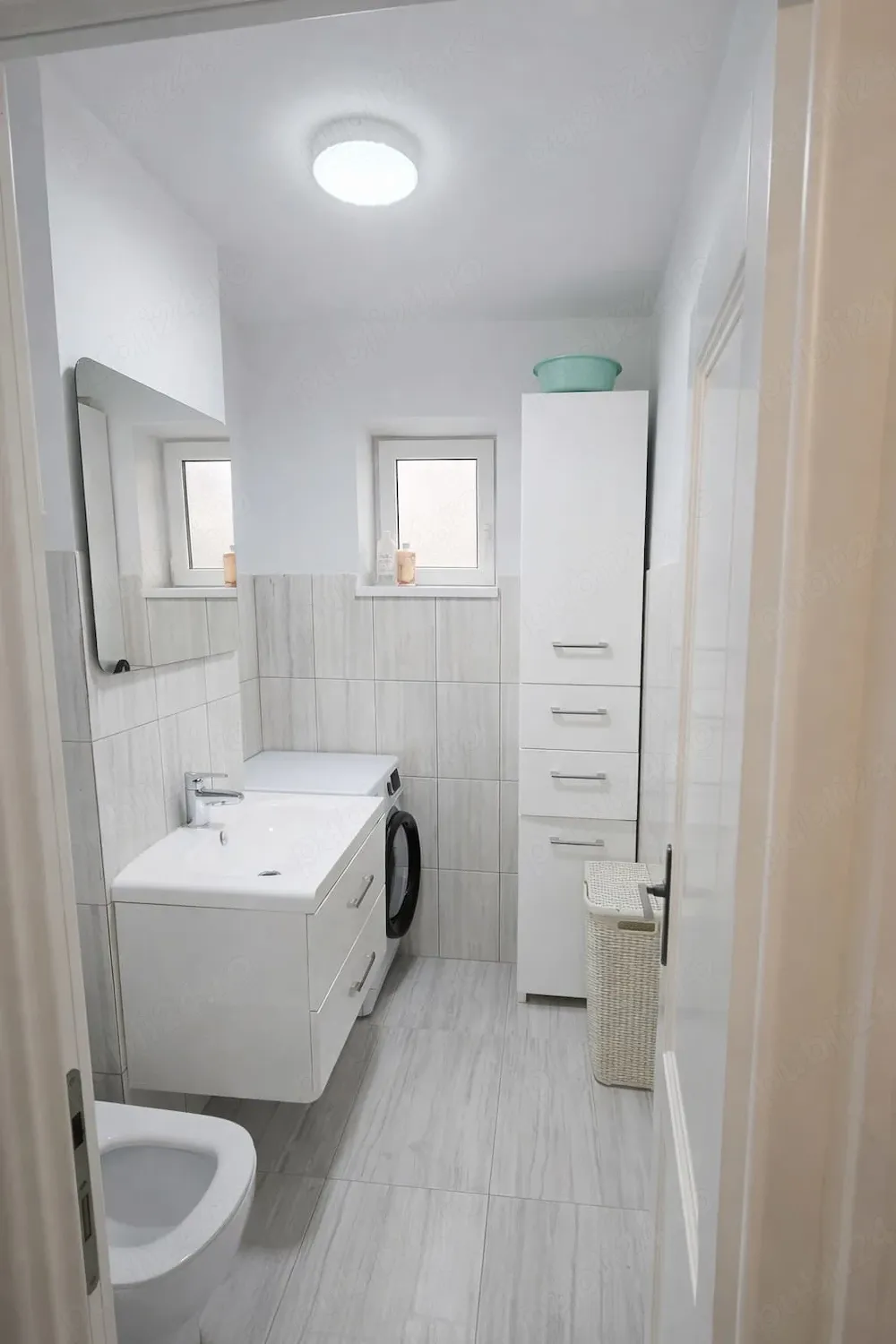 Apartament cu 3 camere Bld.M.Eminescu,etaj 3 - imagine 1