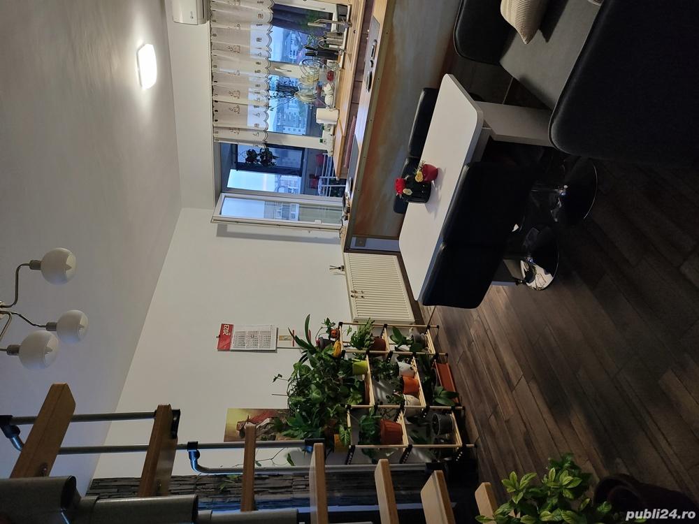 Vânzare apartament 3 camere utilat și mobilat