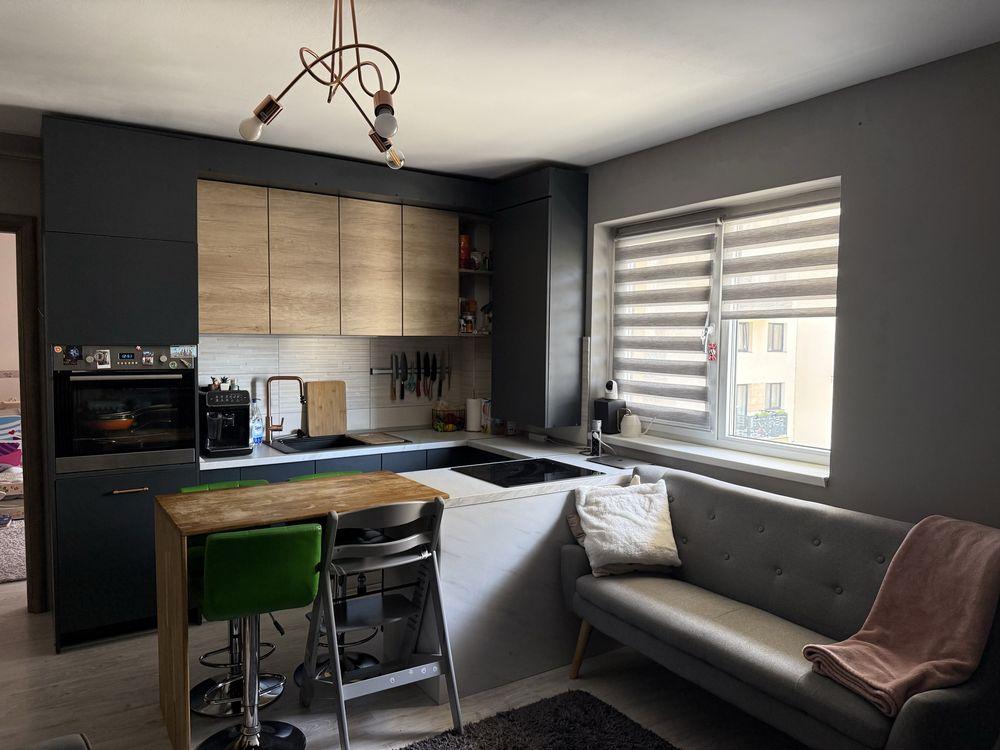 Apartament 3 camere zona vivo