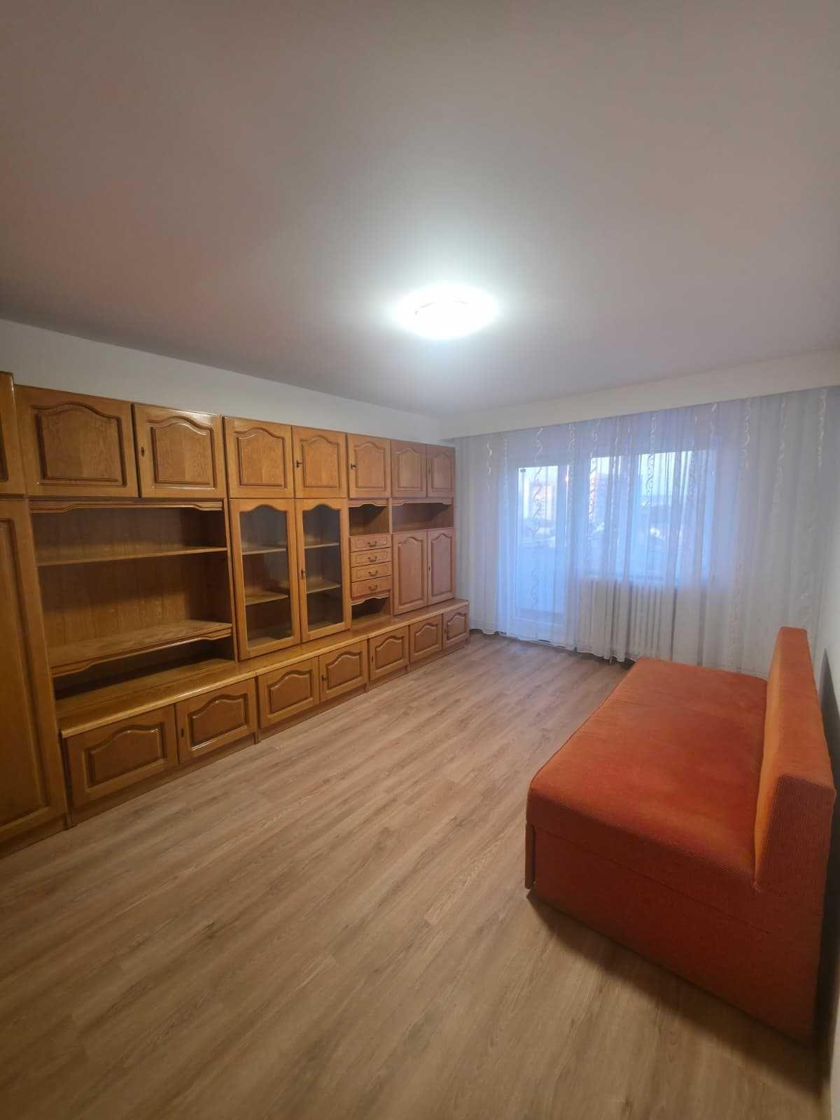 Vand apartament 3 camere, strada Campului, Manastur, Cluj