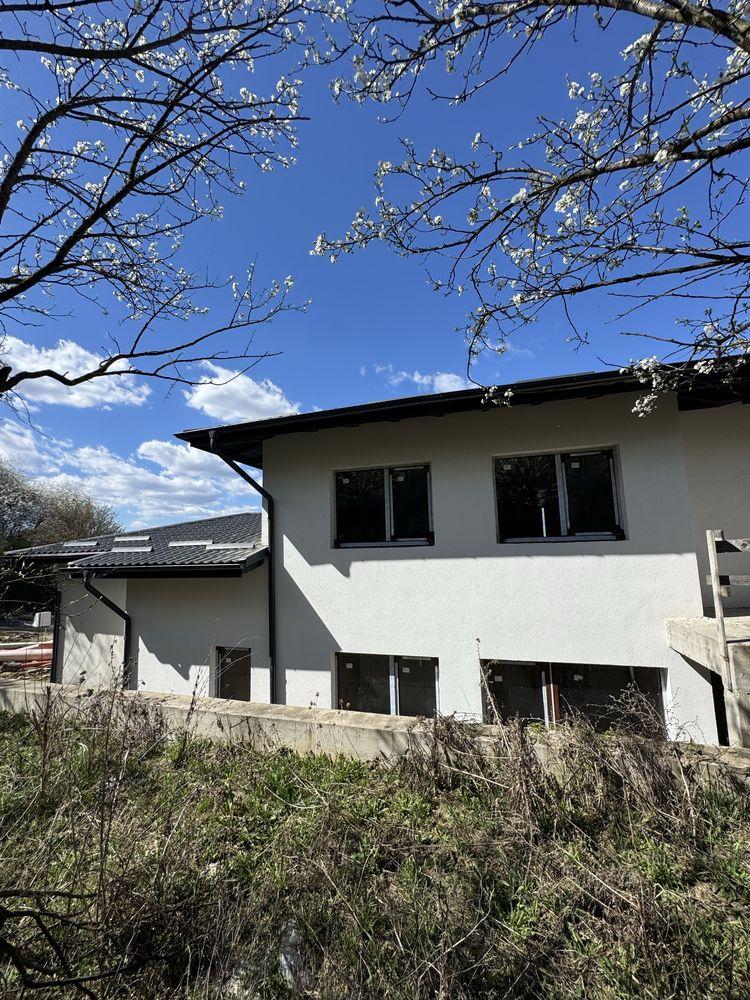 Vind casa in Dezmir - imagine 1
