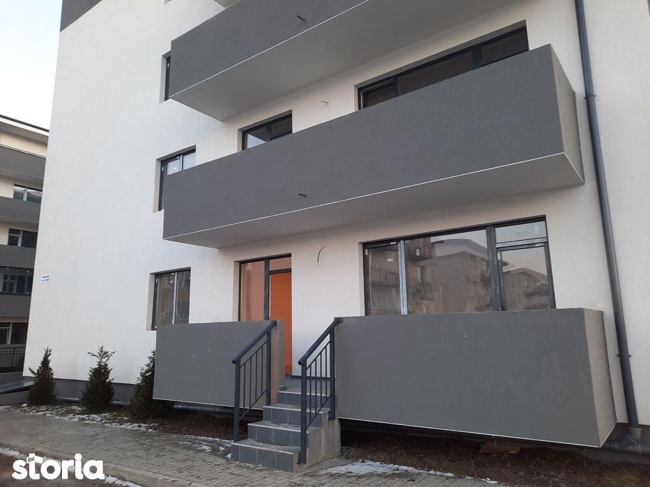 Închiriez apartament schimbat în spațiu comercial - imagine 1