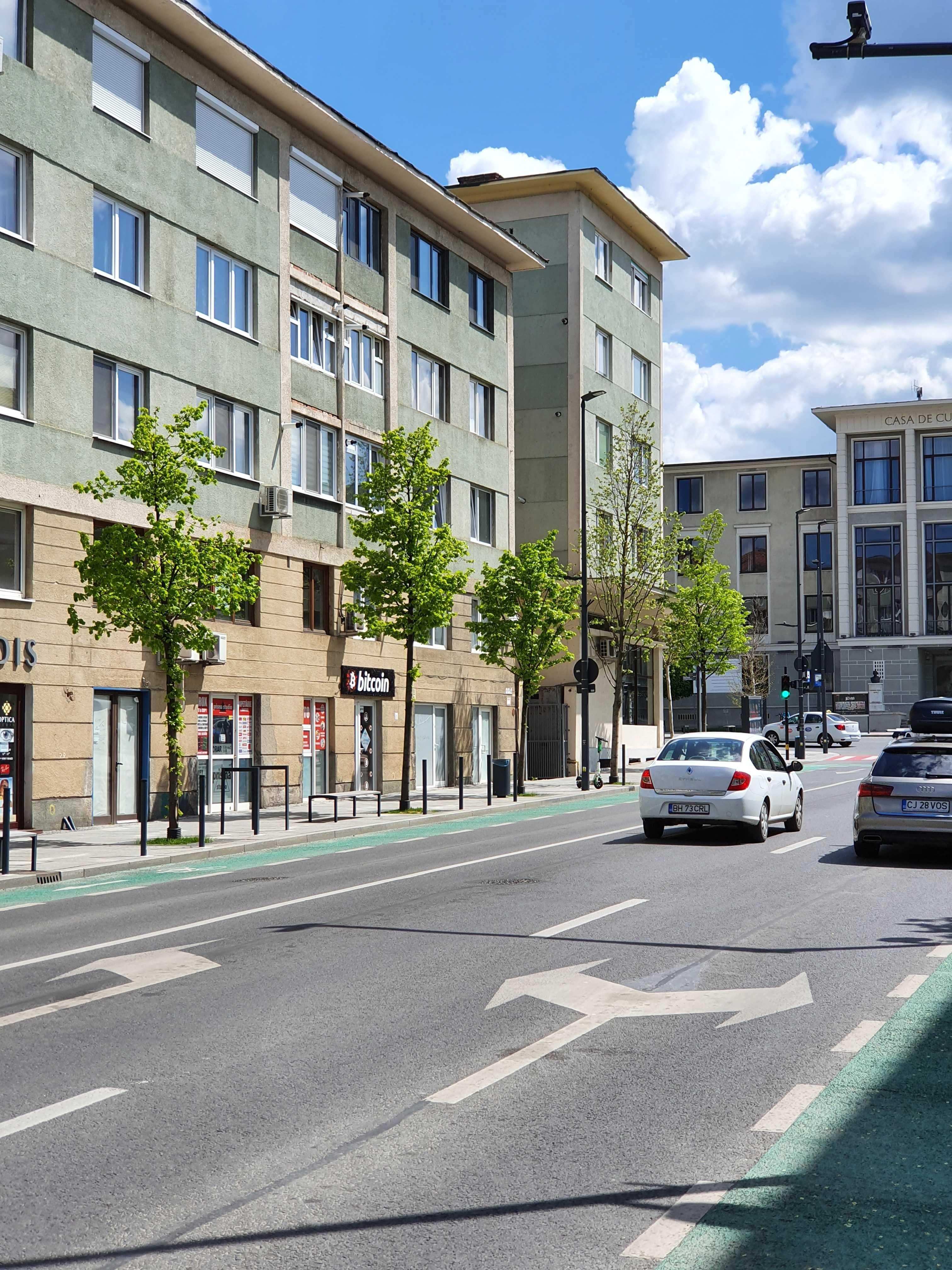 Dau in chirie spatiu comercial ULTRACENTRAL, 35 mp, vis a vis Casa de Cultura a Studentilor, parter, acces si vitrine la strada - imagine 1