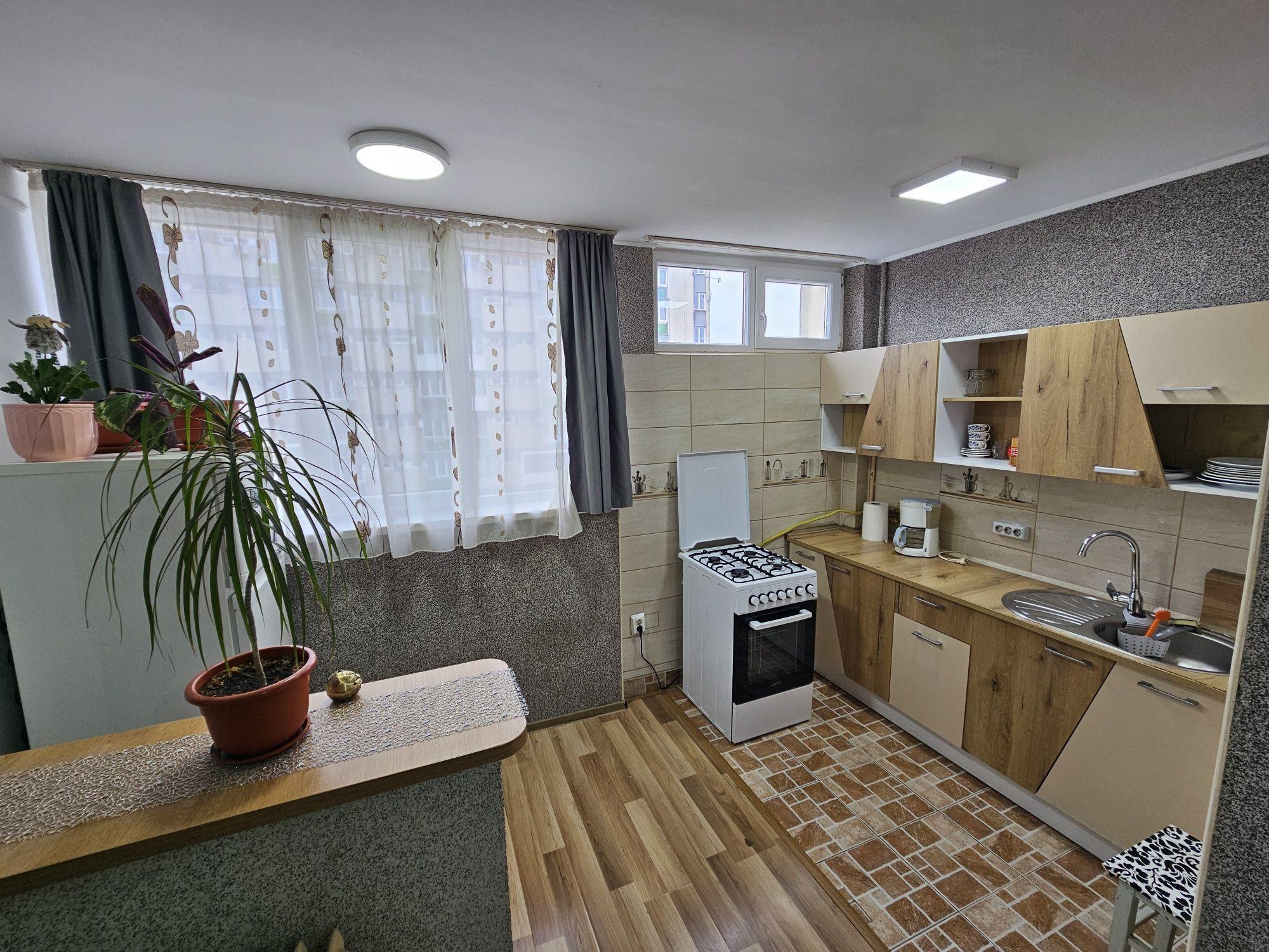 Inchiriez garsoniera Manastur zona Toskana