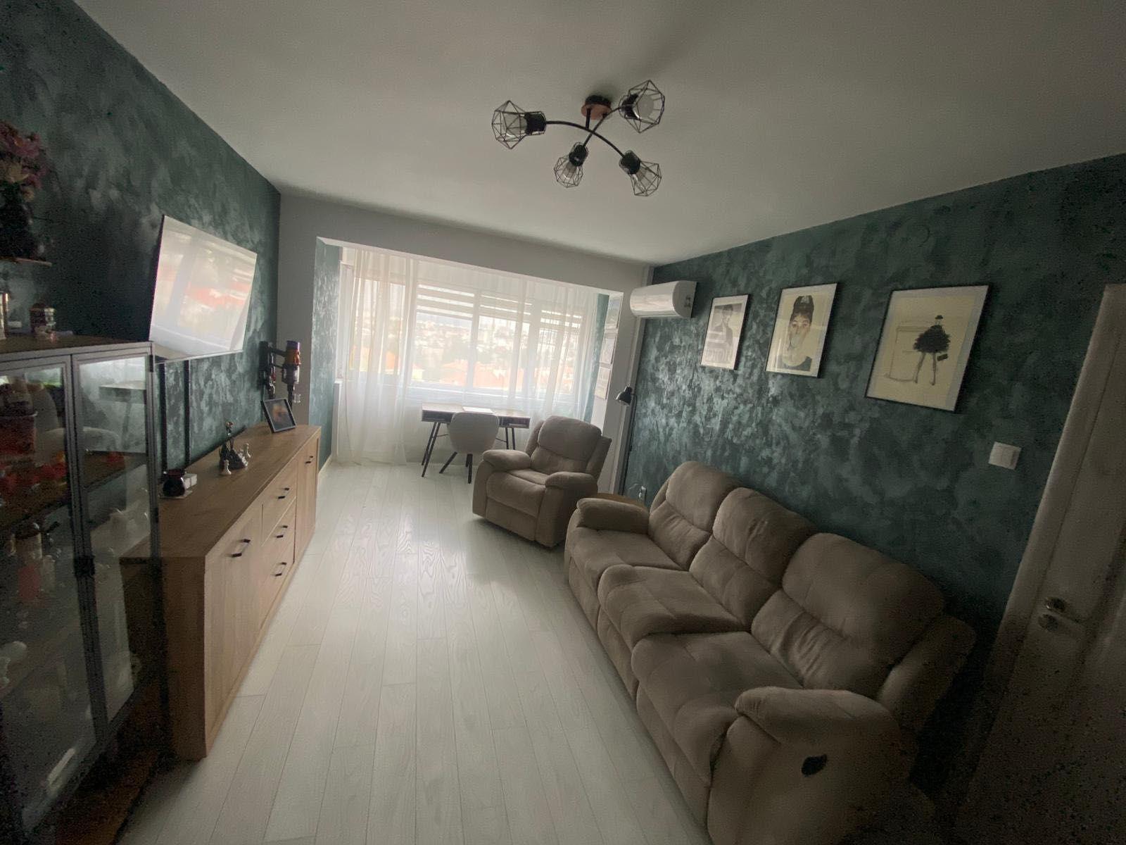 Apartament luminos si spatios cu 2 camere cu panorama superba recent renovat interior-exterior in Targu Mures str. Libertatii - imagine 1