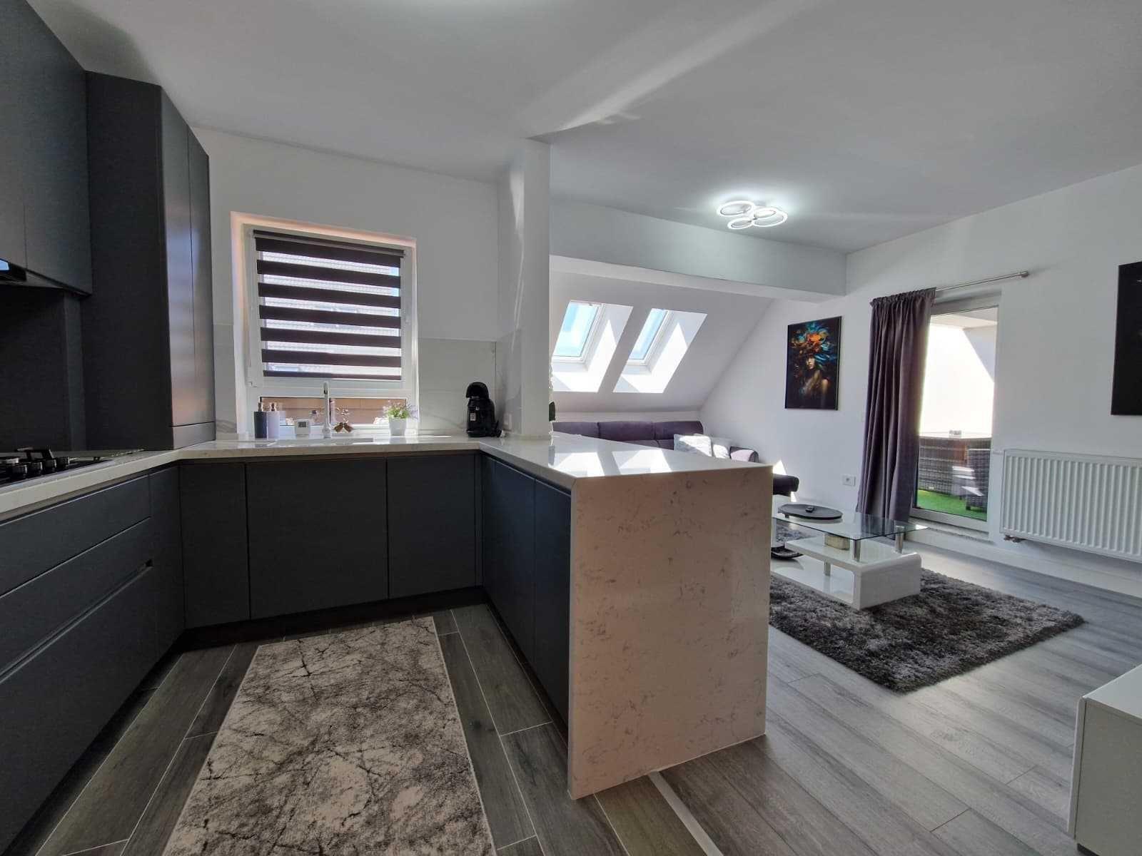 Inchiriere apartament 2 camere + parcare privata