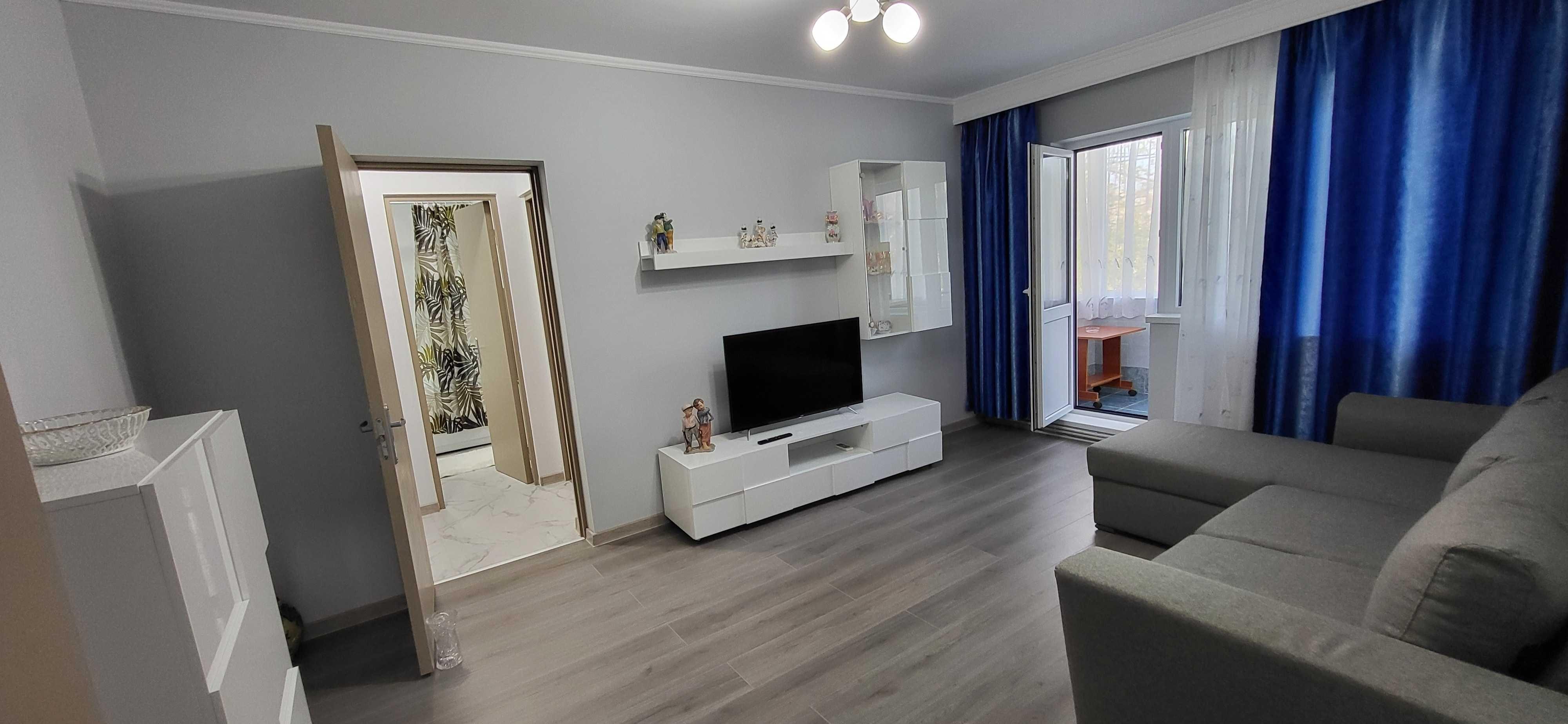 Apartament de Închiriat | 2 Camere Semidecomandat | Zona Tomis 3 - City Park Mall
