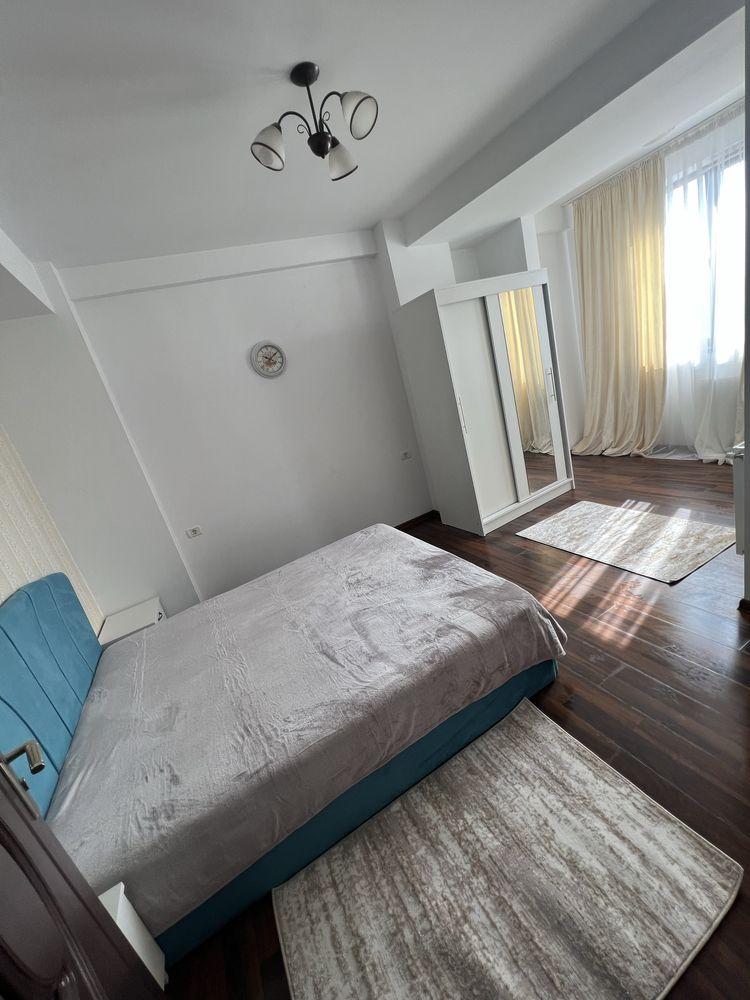 Inchiriez Apartament cu 2 camere, zona Faleza Nord