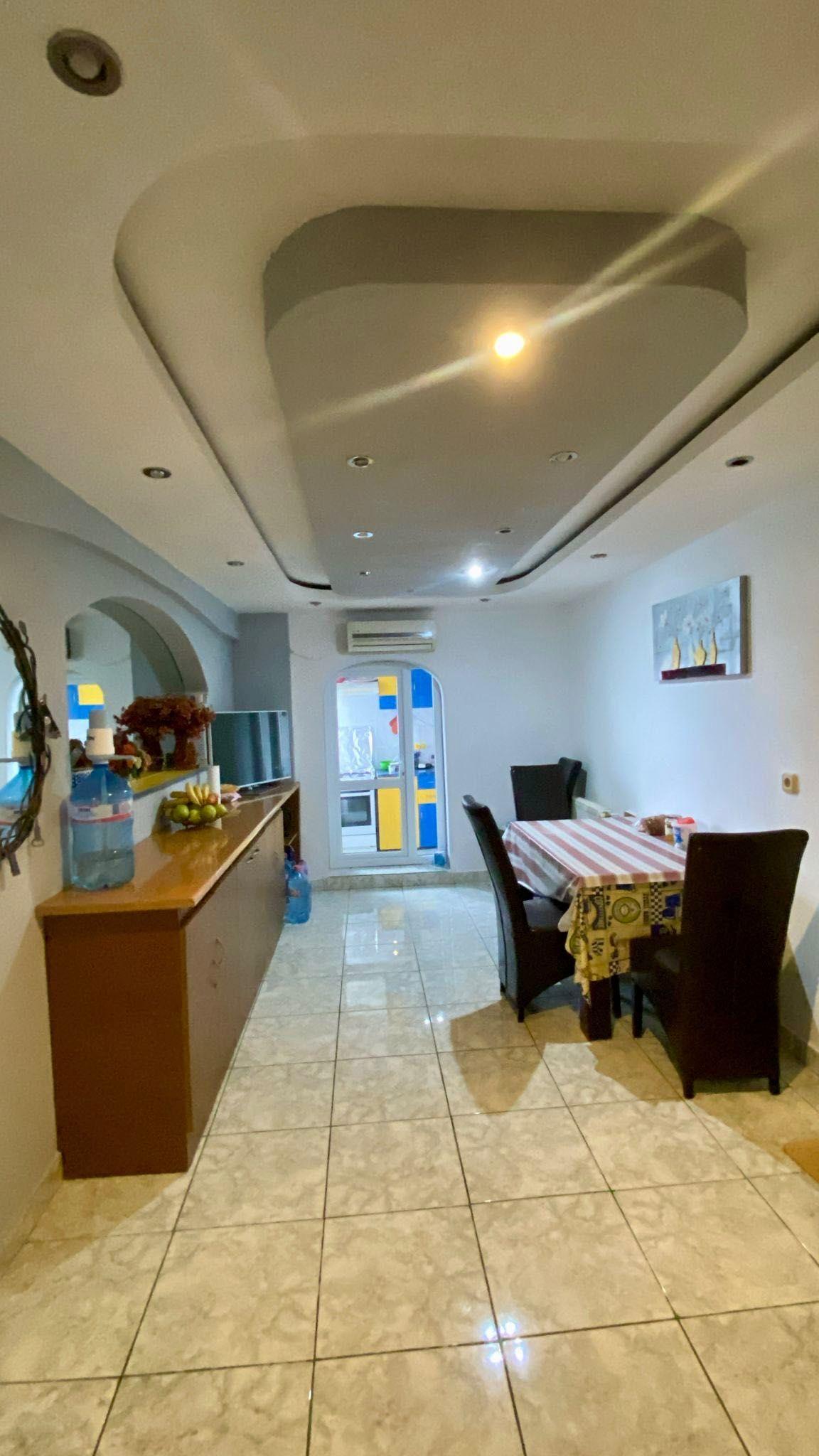 Vând apartament Lăpuș decomandat 3 camere de 72 mp renovat recent