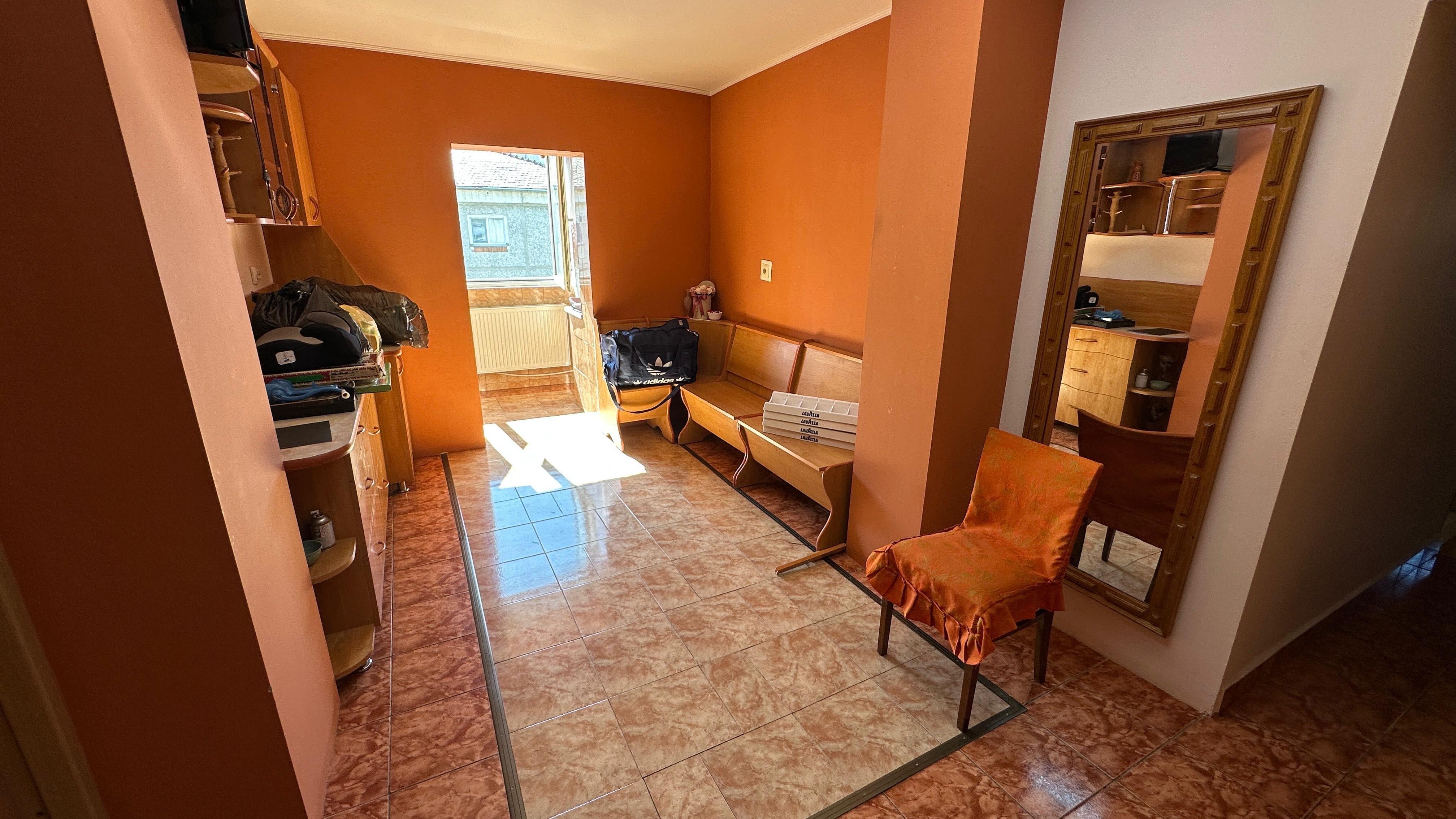 Apartament PB 3 camere zona Ramada, Henri Coandă, etaj 4/4 - imagine 1