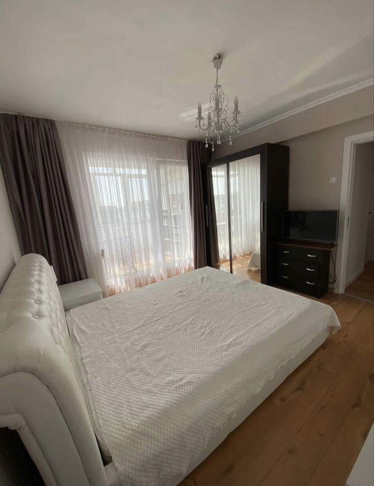 3 camere cu loc de parcare Nufarul Lotus