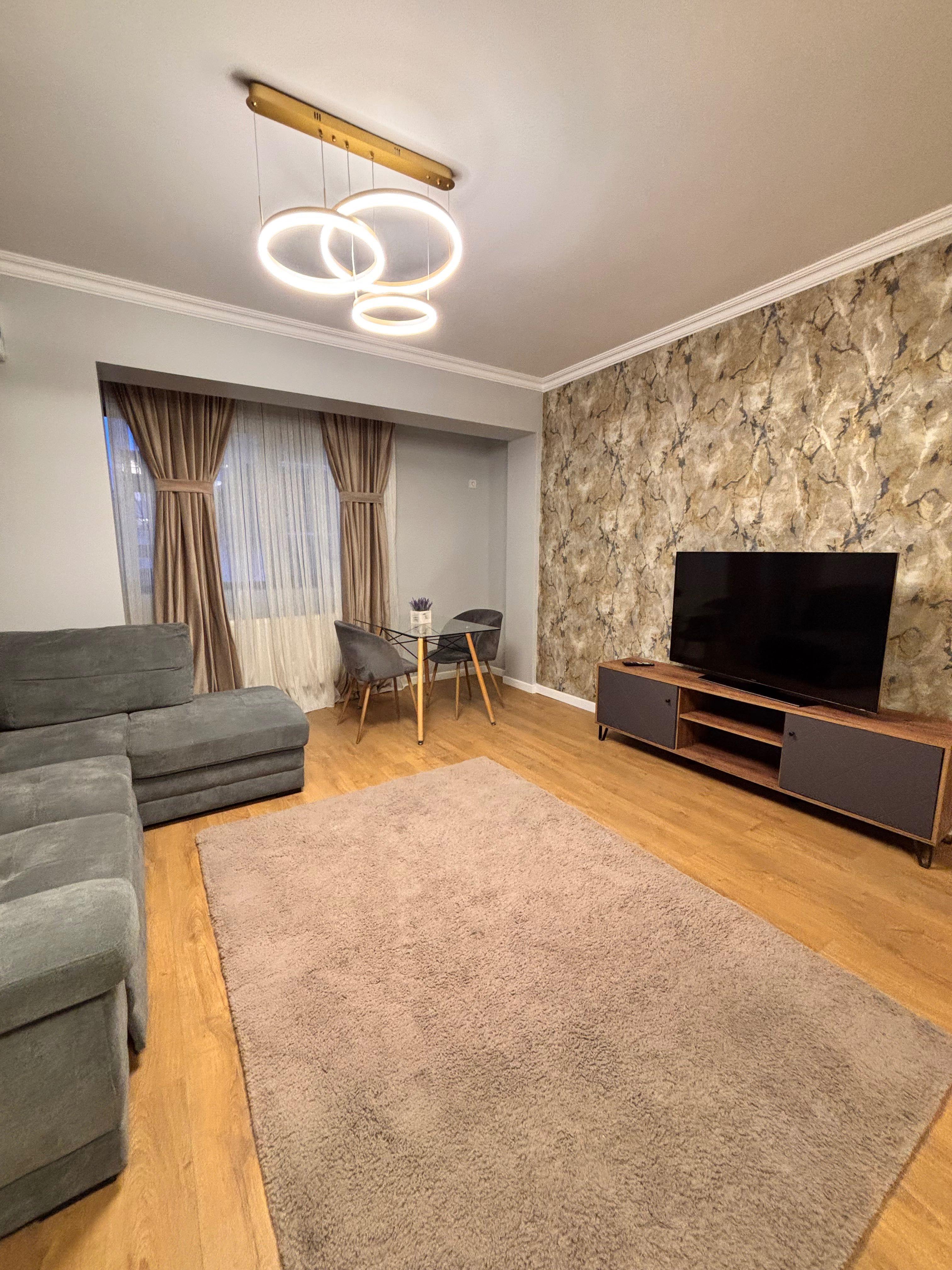 Inchiriere apartment 2 camere termen lung parcare inclusa