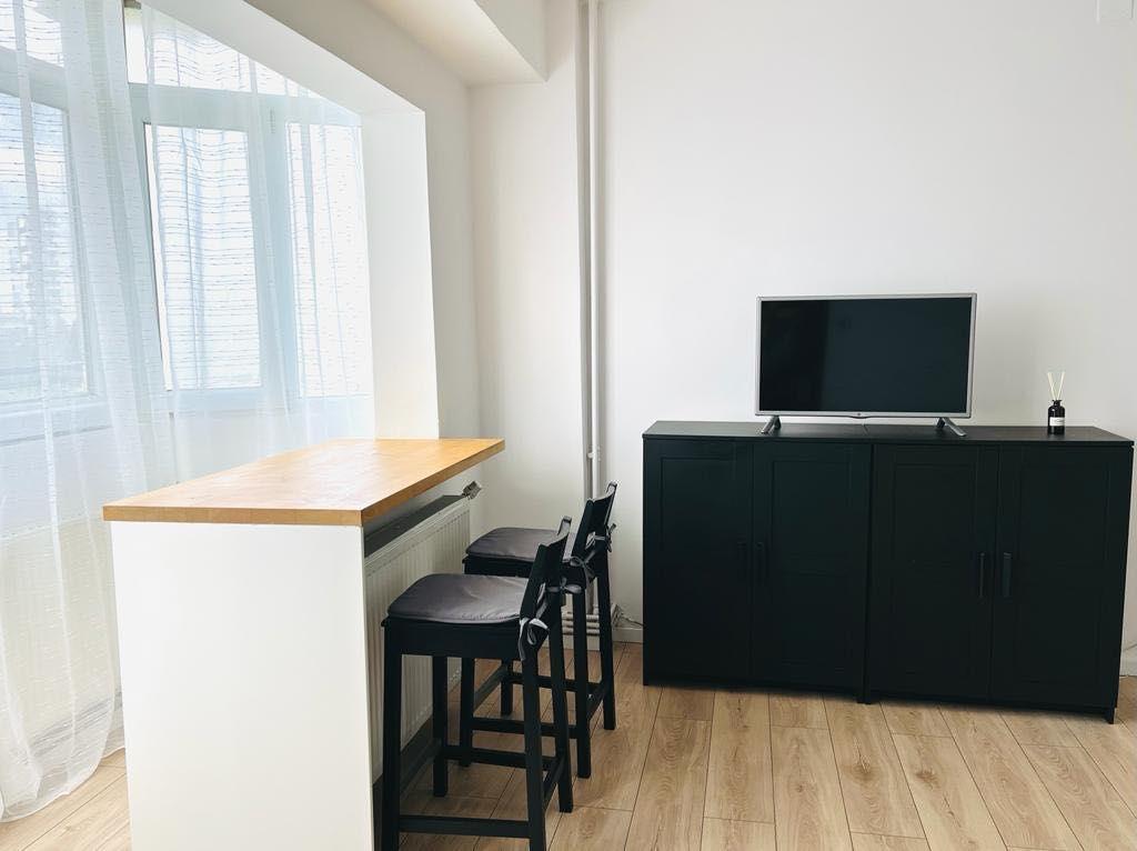 Vand garsoniera renovata cu centrala proprie Bd. Basarabia