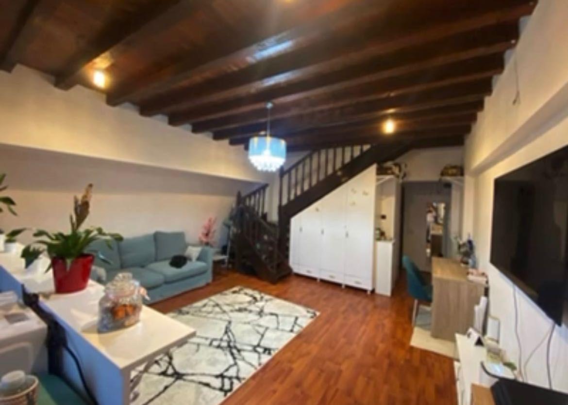 Vând apartament bragadiru